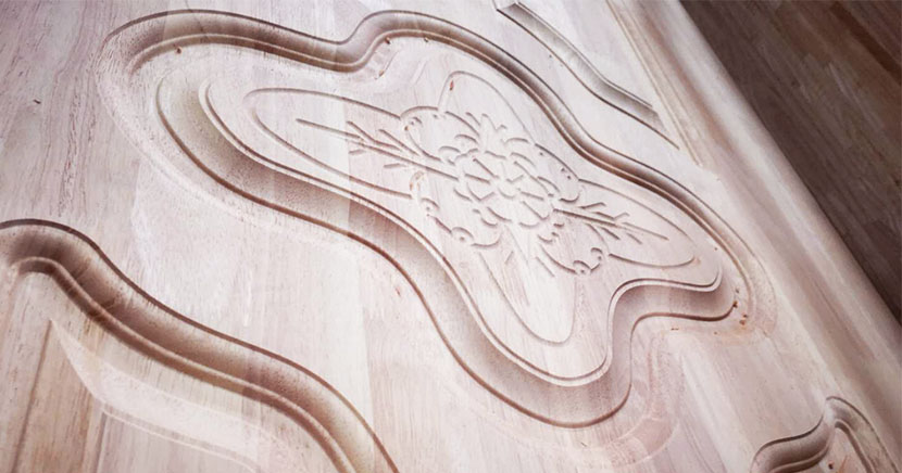 冠木源橡木門雕刻